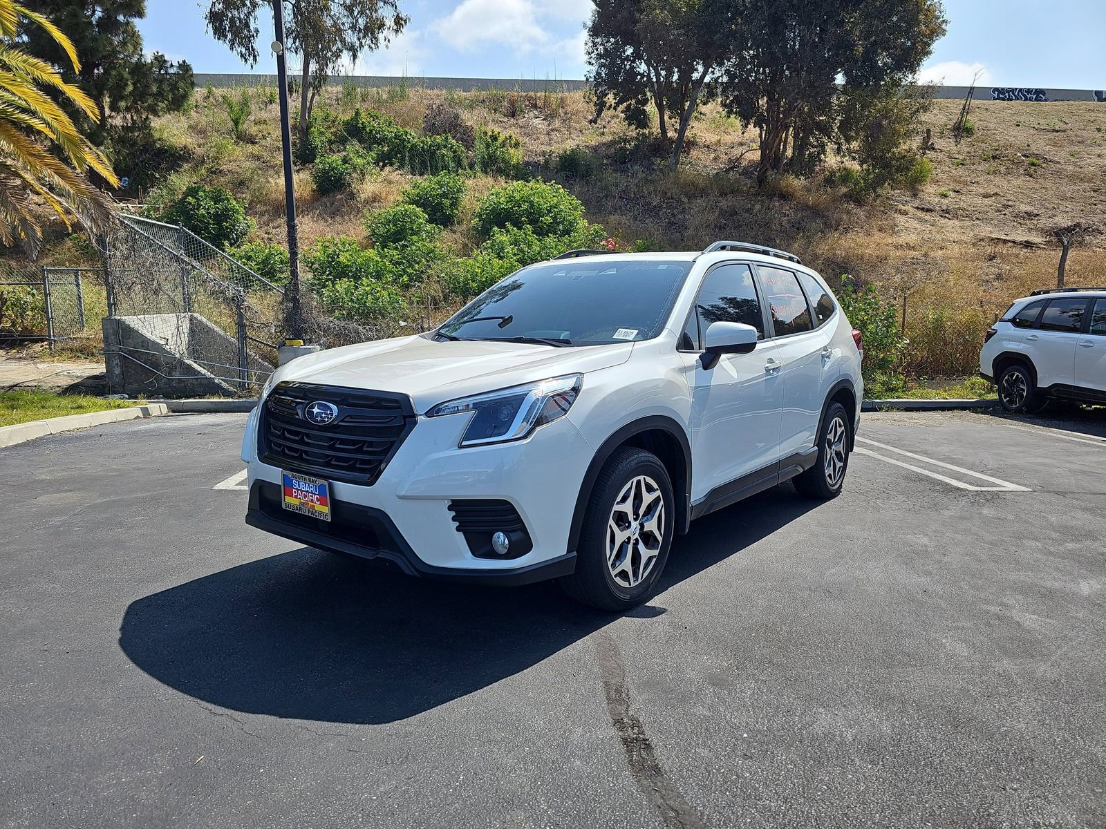 Used 2023 Subaru Forester Premium AWD/4WD image 3
