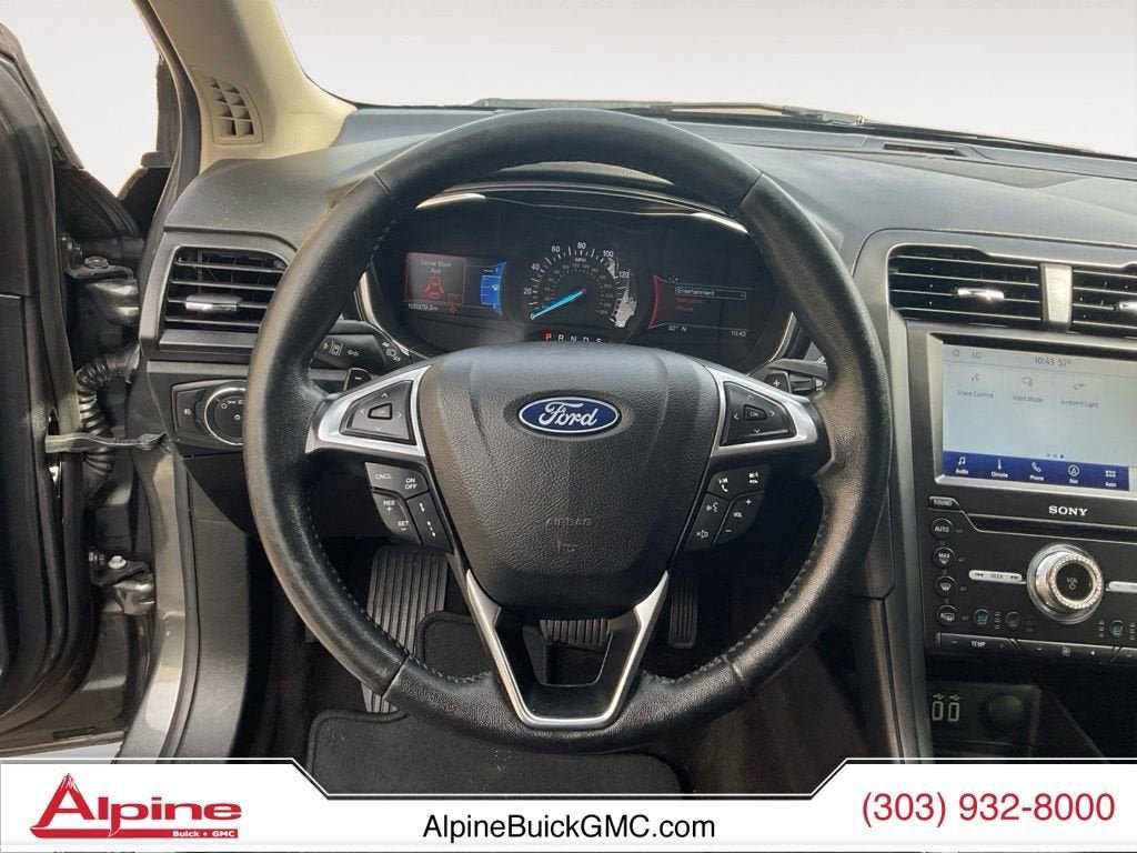 Used 2020 Ford Fusion Titanium image 12