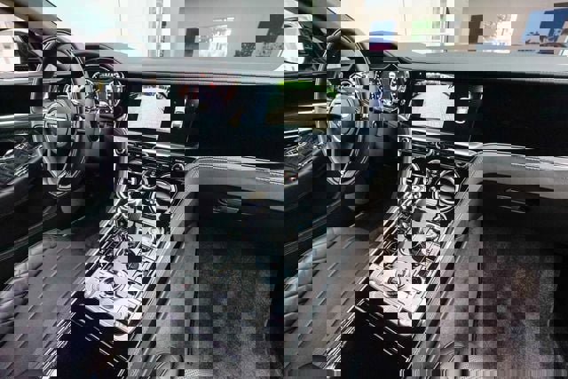 Used 2020 Bentley Continental GT V8 image 86