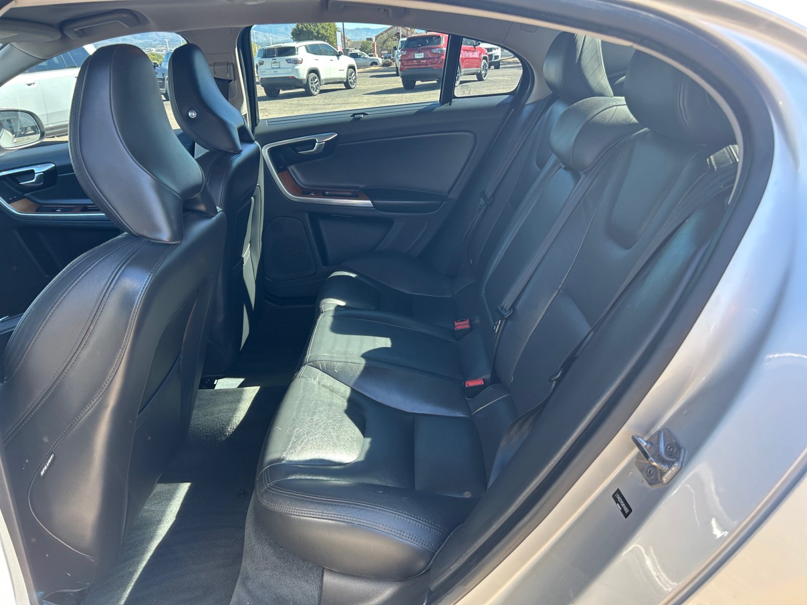 Used 2017 Volvo S60 T5 Inscription Platinum AWD/4WD image 17
