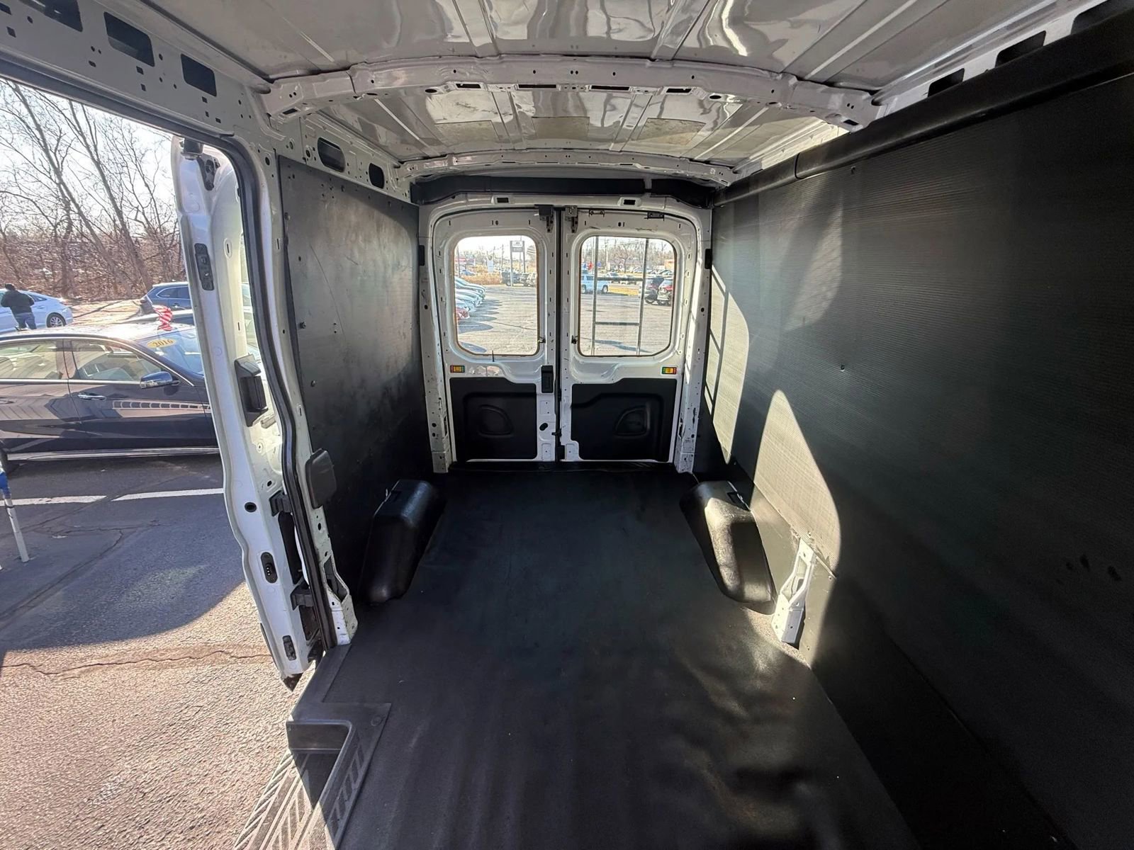 Used 2023 Ford Transit 250 Medium Roof w/ Load Area Protection Package image 32