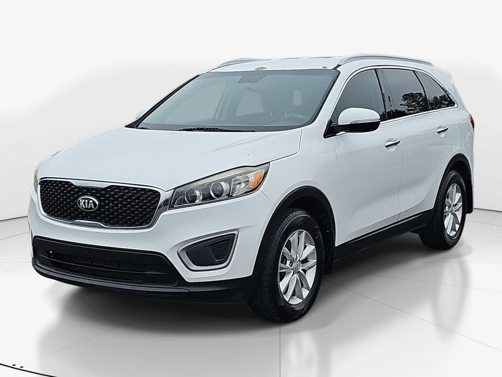 Used 2017 Kia Sorento FWD image 11