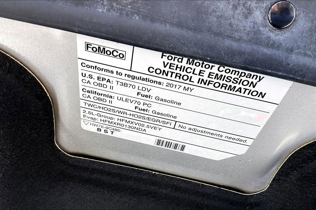 Used 2017 Ford Fusion SE w/ Equipment Group 201A image 35