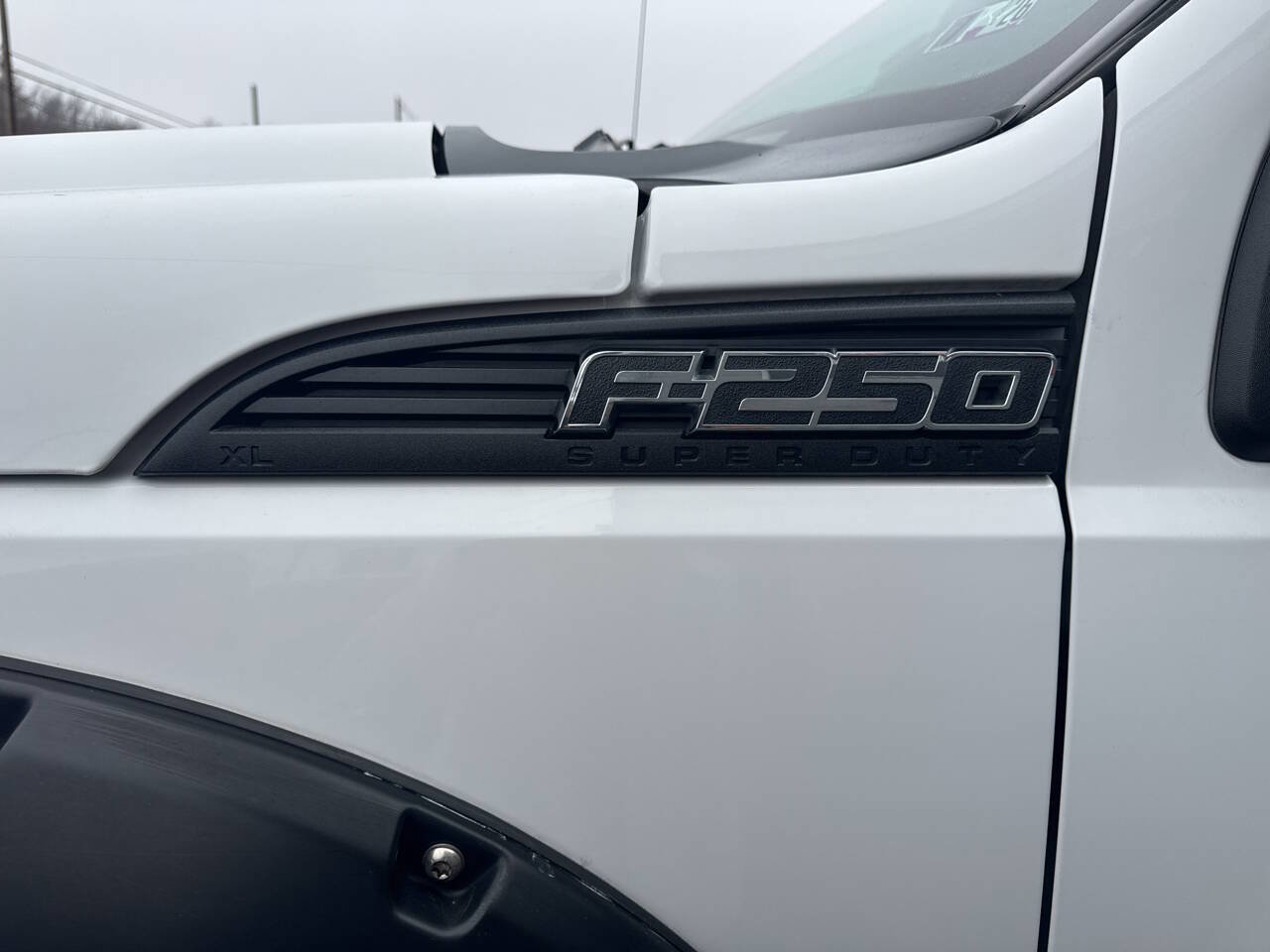 Used 2016 Ford F250 XL w/ Power Equipment Group image 4