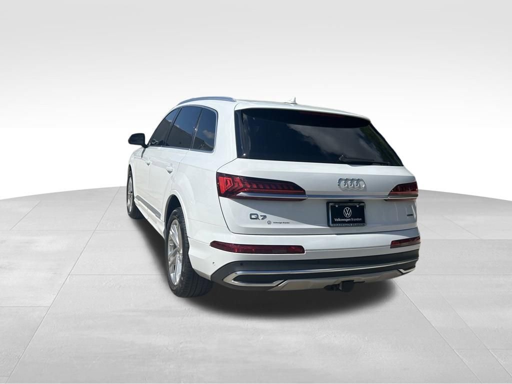 Used 2023 Audi Q7 3.0T Premium Plus w/ Premium Plus Package AWD/4WD image 3