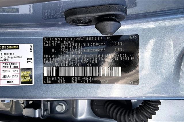 Used 2024 Toyota Corolla Cross SE image 16