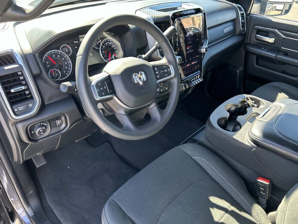 Used 2025 RAM 2500 Big Horn AWD/4WD image 36