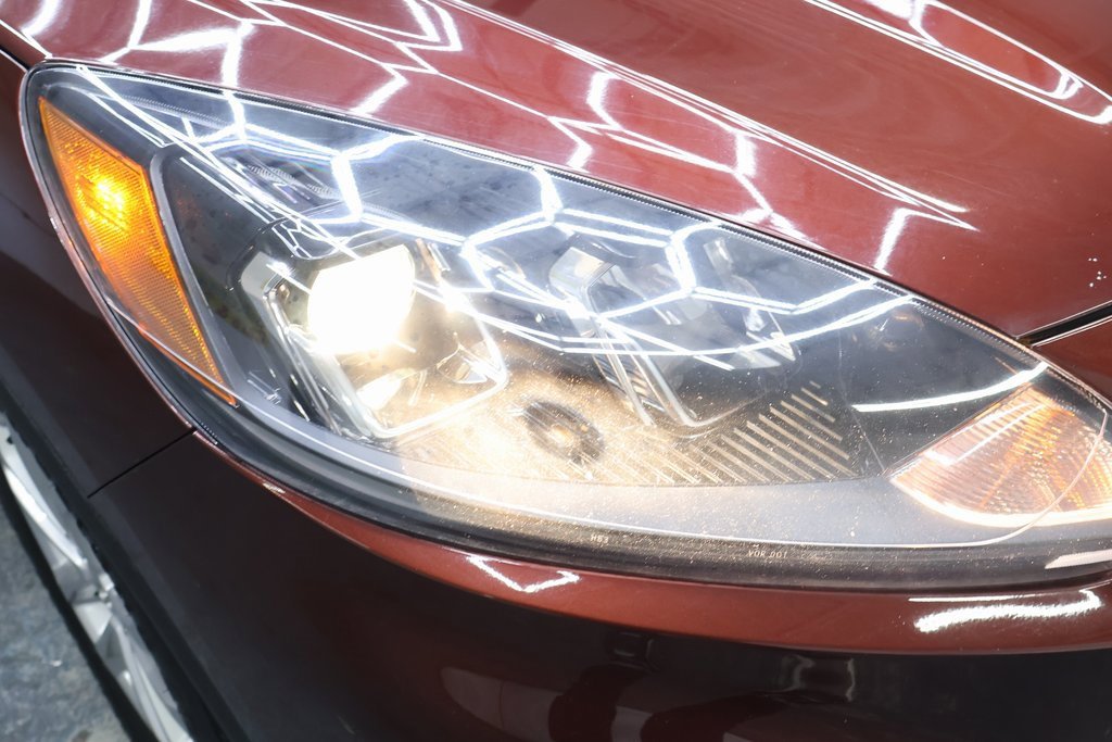 Used 2021 Ford Escape SE image 24