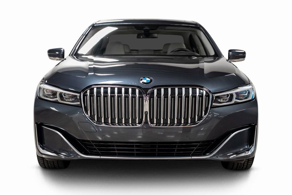 Used 2020 BMW 740i w/ Premium Package image 2
