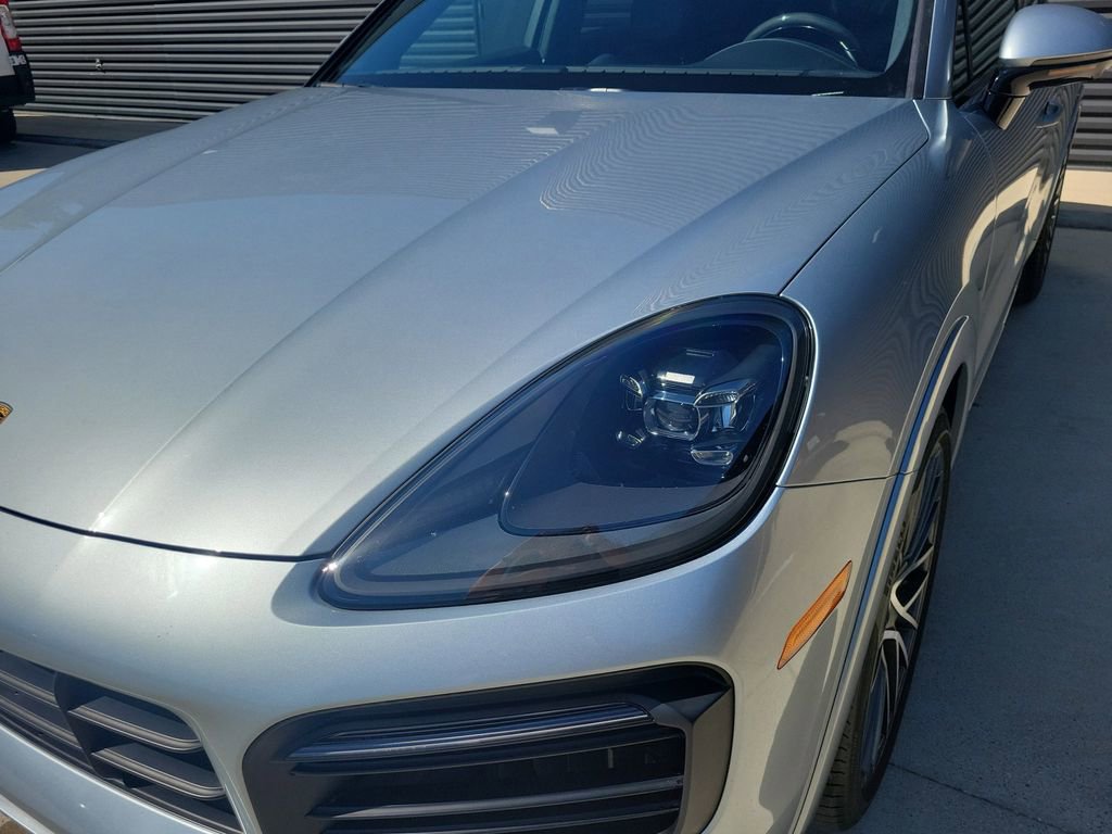 Certified 2022 Porsche Cayenne GTS image 9