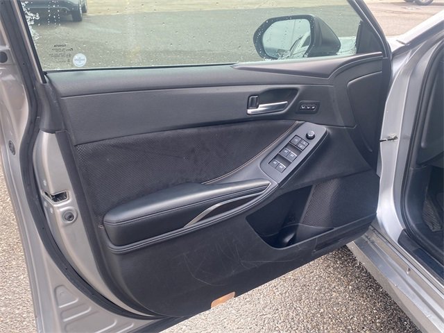 Used 2019 Toyota Avalon Touring w/ Advanced Safety Package image 18