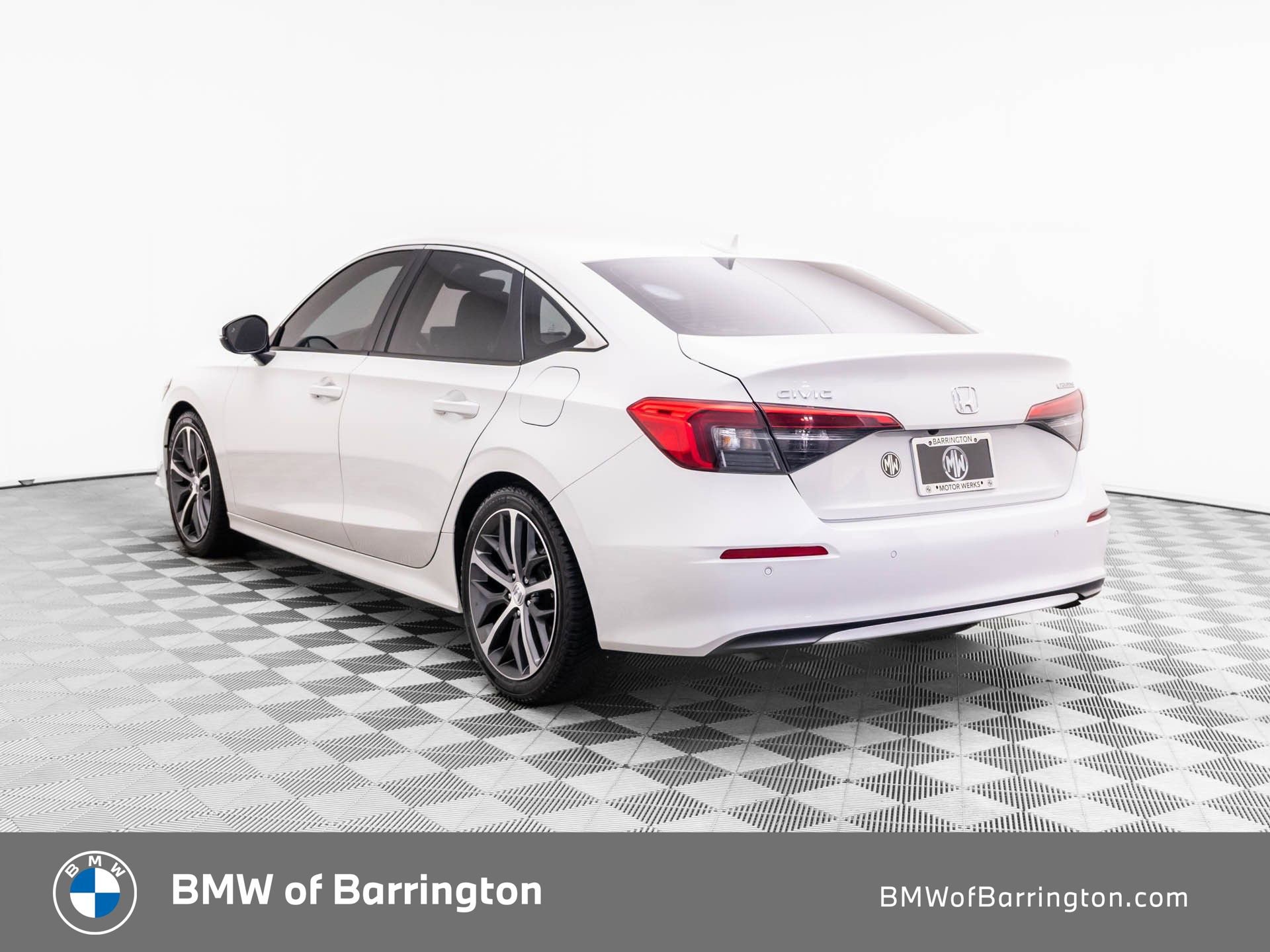 Used 2023 Honda Civic Touring image 3