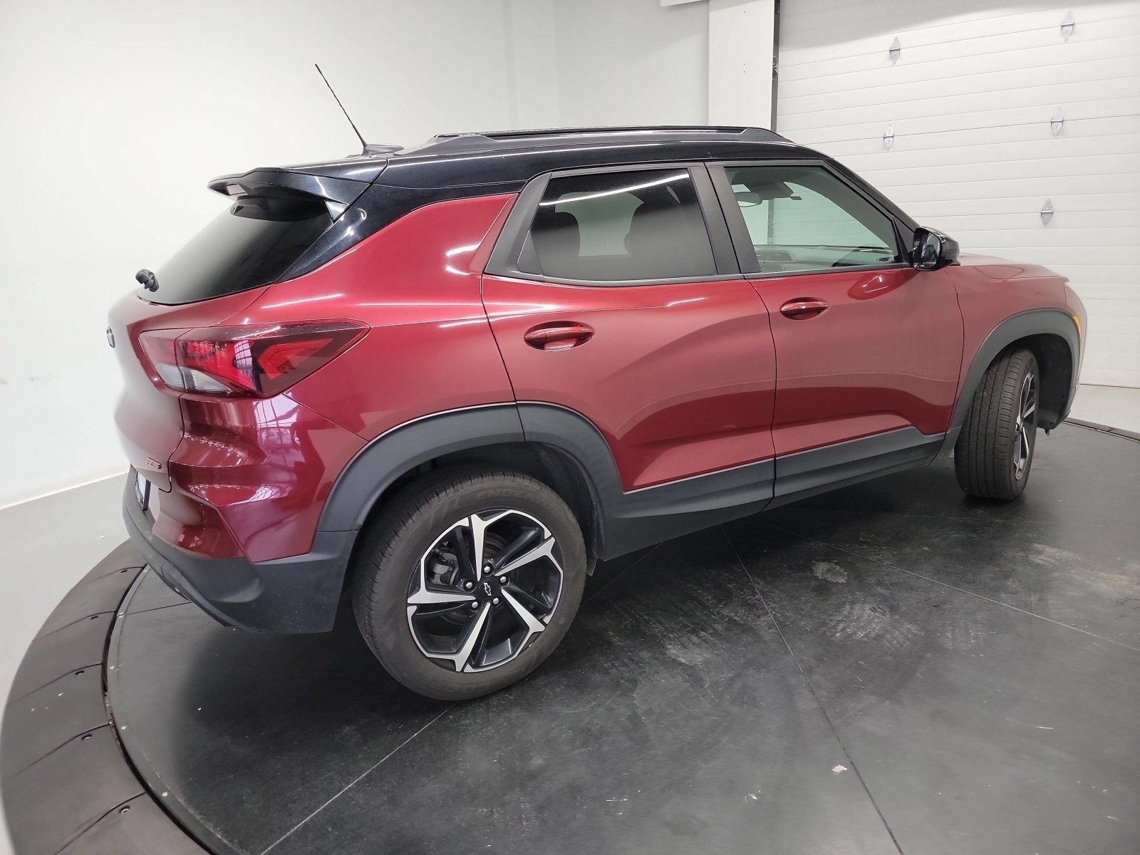 Used 2023 Chevrolet TrailBlazer RS AWD/4WD image 9
