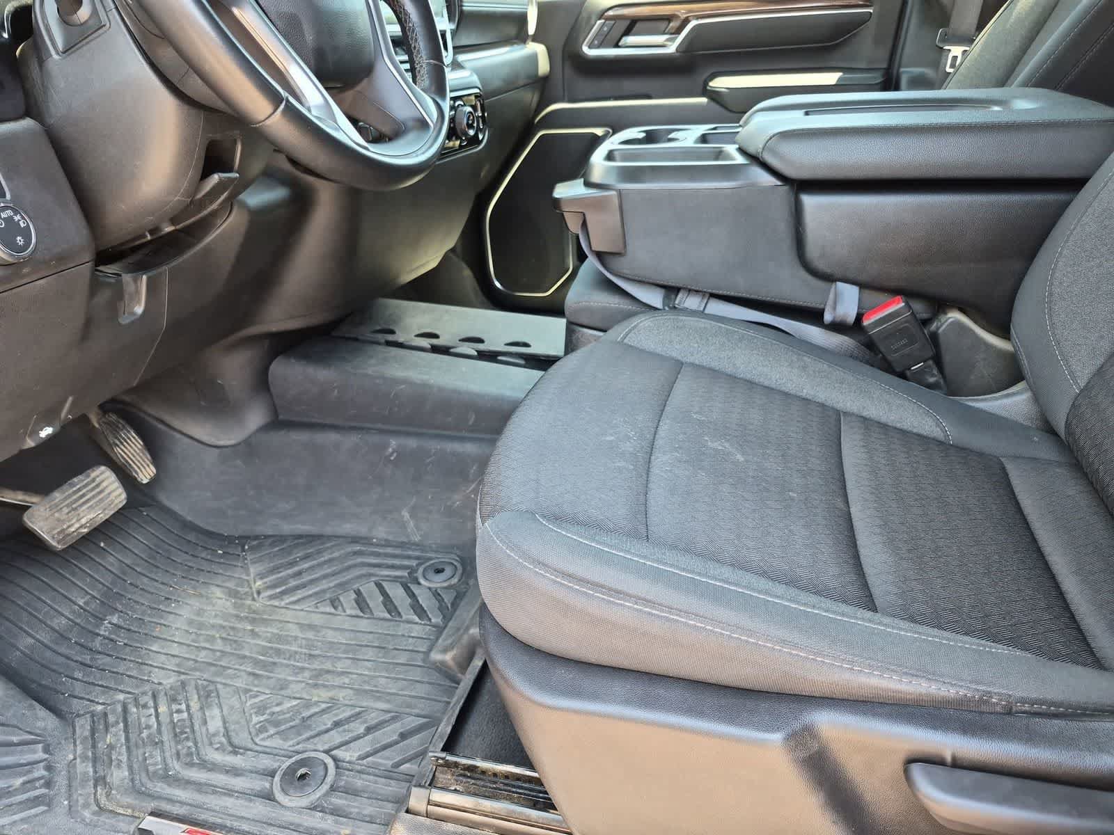 Used 2024 Chevrolet Silverado 2500 LT AWD/4WD image 10
