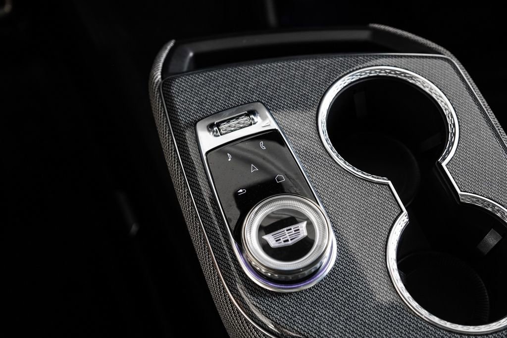 Used 2025 Cadillac Optiq Sport 1 w/ LPO, Floor Liner Package image 23