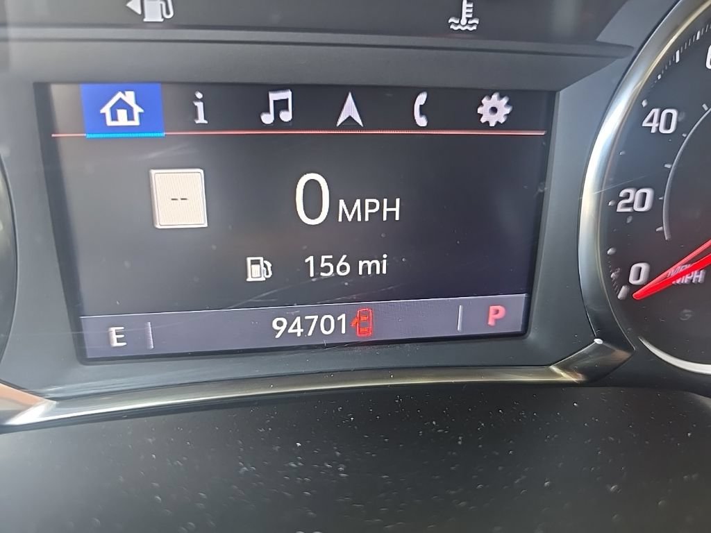 Used 2022 Chevrolet Blazer LT w/ Sound & Technology Package FWD image 5