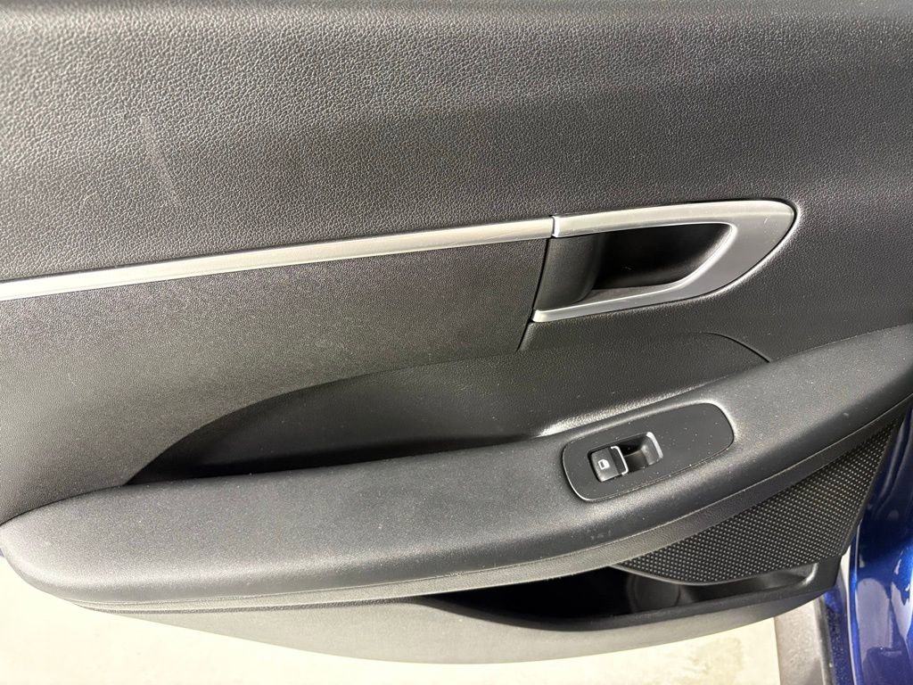 Used 2021 Hyundai Sonata SE w/ Preferred Accessory Package image 37