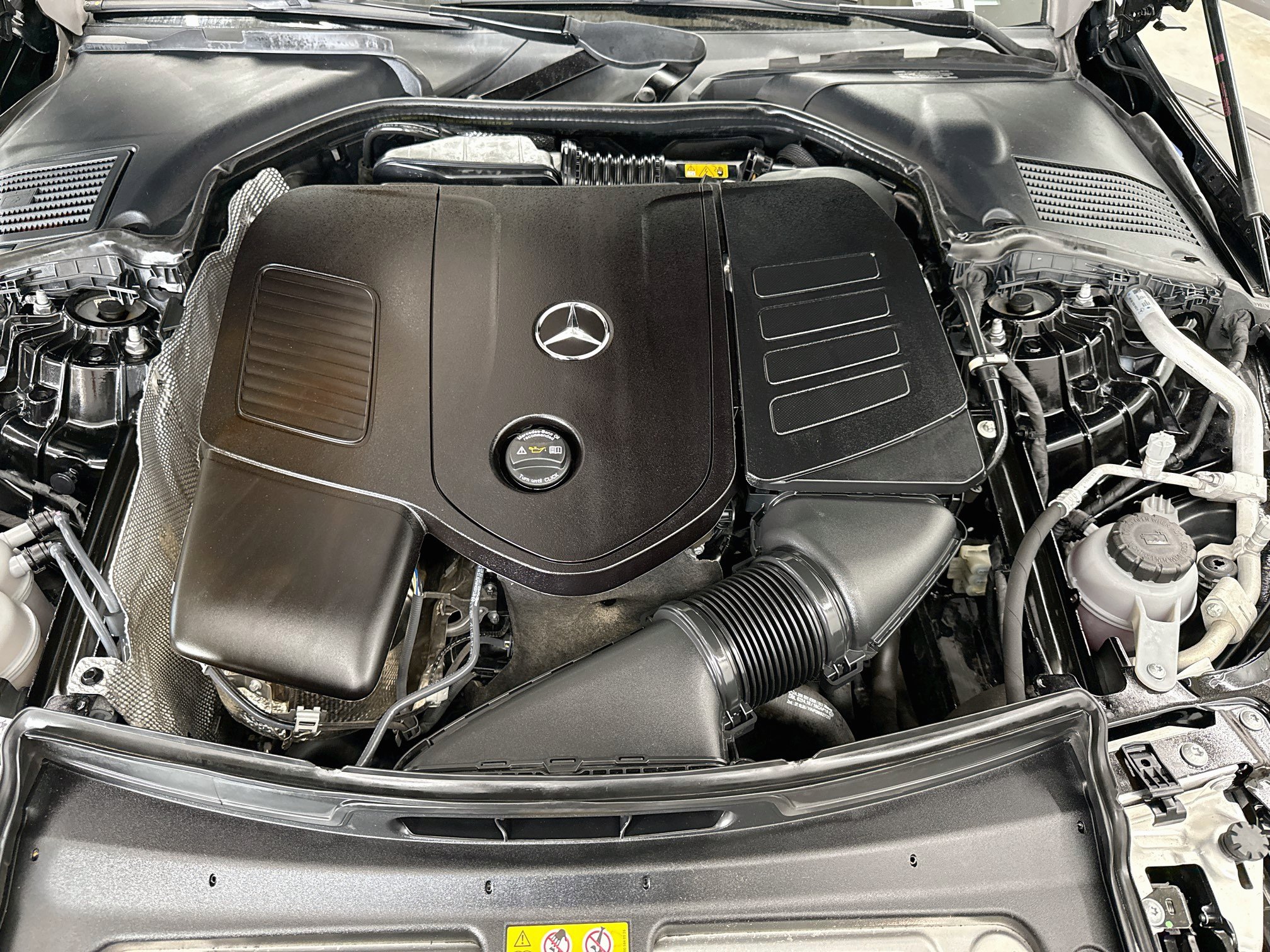 Used 2024 Mercedes-Benz C 300 Sedan image 34