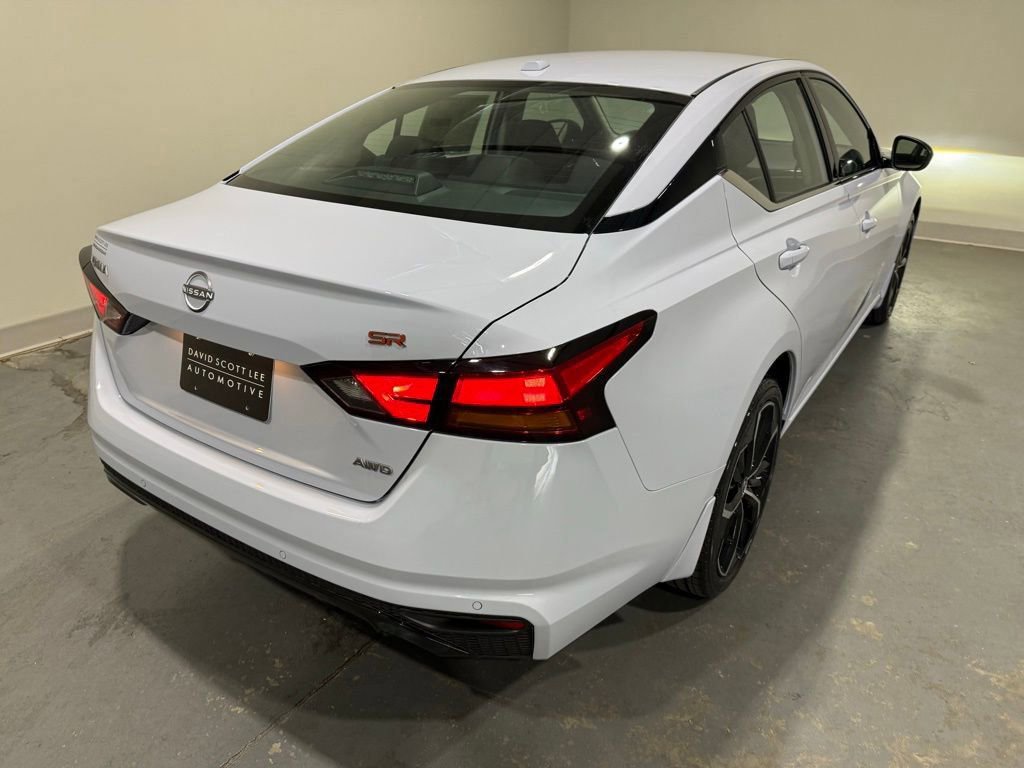 New 2025 Nissan Altima 2.5 SR image 7