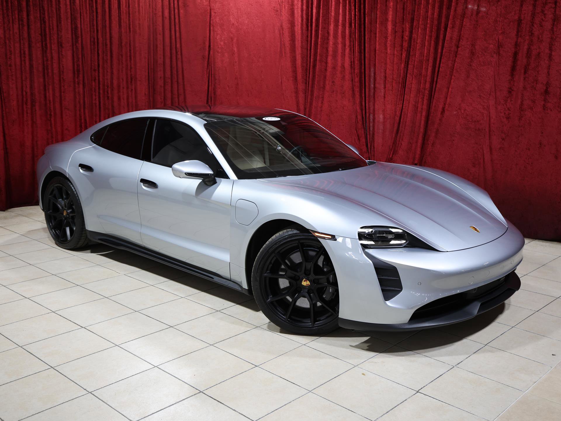 Used 2023 Porsche Taycan GTS image 2