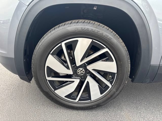 Used 2025 Volkswagen Atlas SE FWD image 27