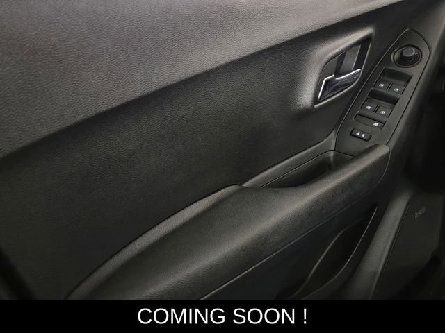 Used 2020 Chevrolet Trax Premier FWD image 31