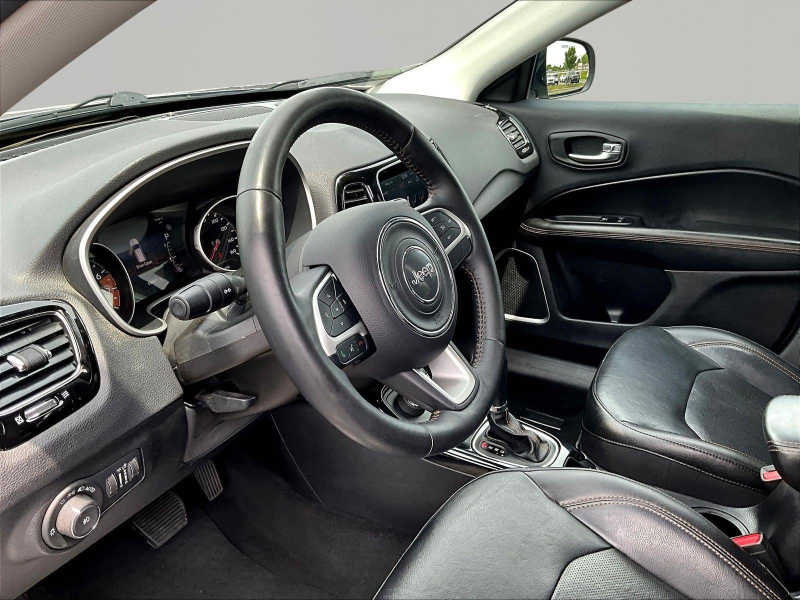 Used 2019 Jeep Compass Limited AWD/4WD image 17