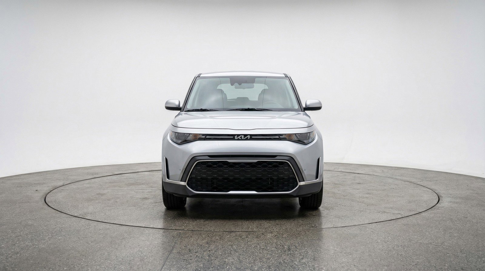 Used 2025 Kia Soul LX w/ LX Technology Package image 2