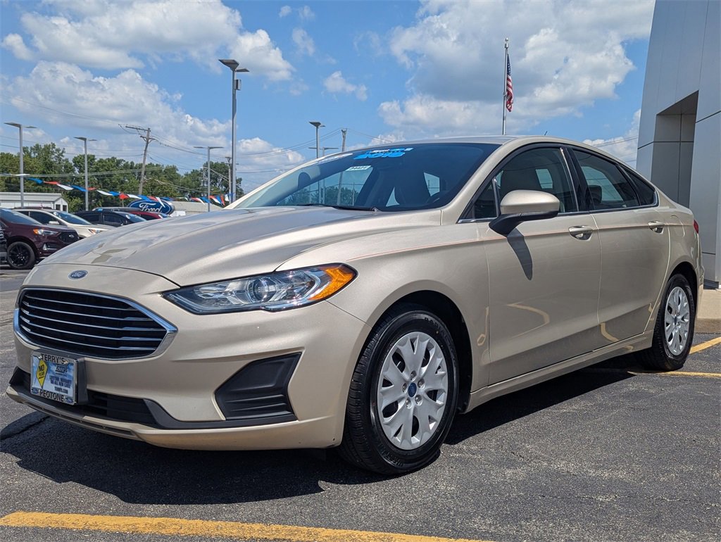 Used 2019 Ford Fusion S image 7