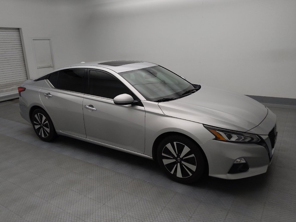 Used 2019 Nissan Altima 2.5 SV image 11