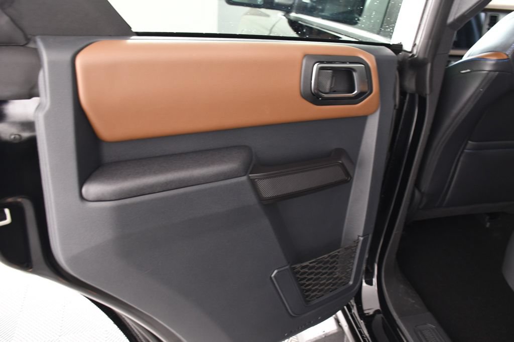 Used 2024 Ford Bronco Outer Banks AWD/4WD image 25