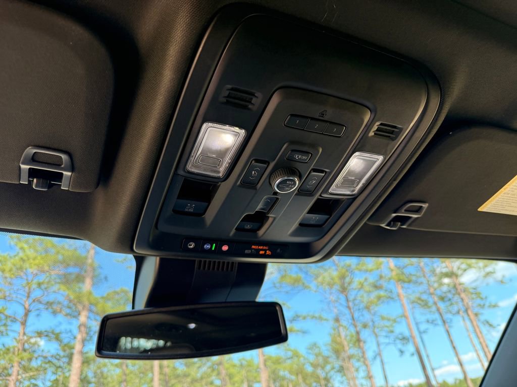 Used 2023 GMC Yukon Denali w/ LPO, Floor Liner Package AWD/4WD image 22