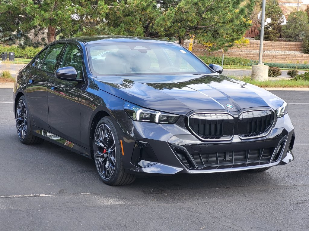 New 2027 BMW 540i xDrive w/ M Sport Package AWD/4WD image 3