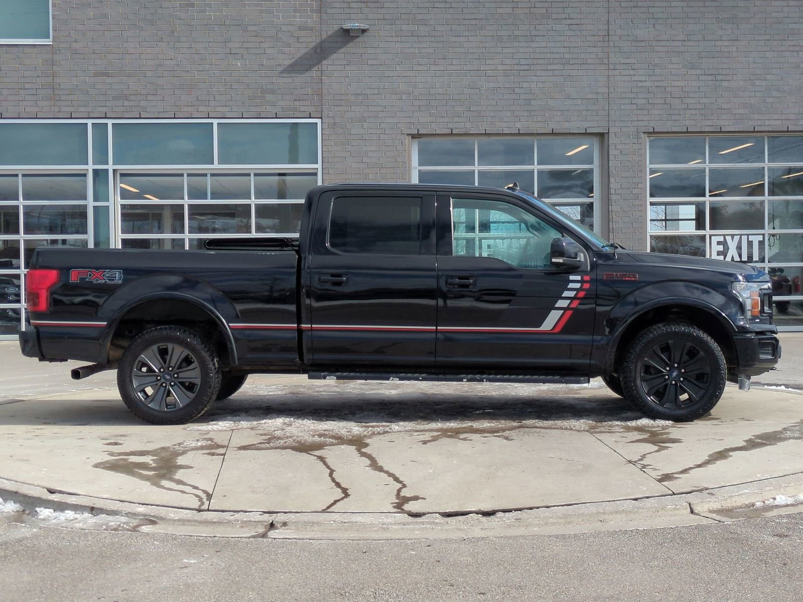 Used 2019 Ford F150 Lariat AWD/4WD image 9