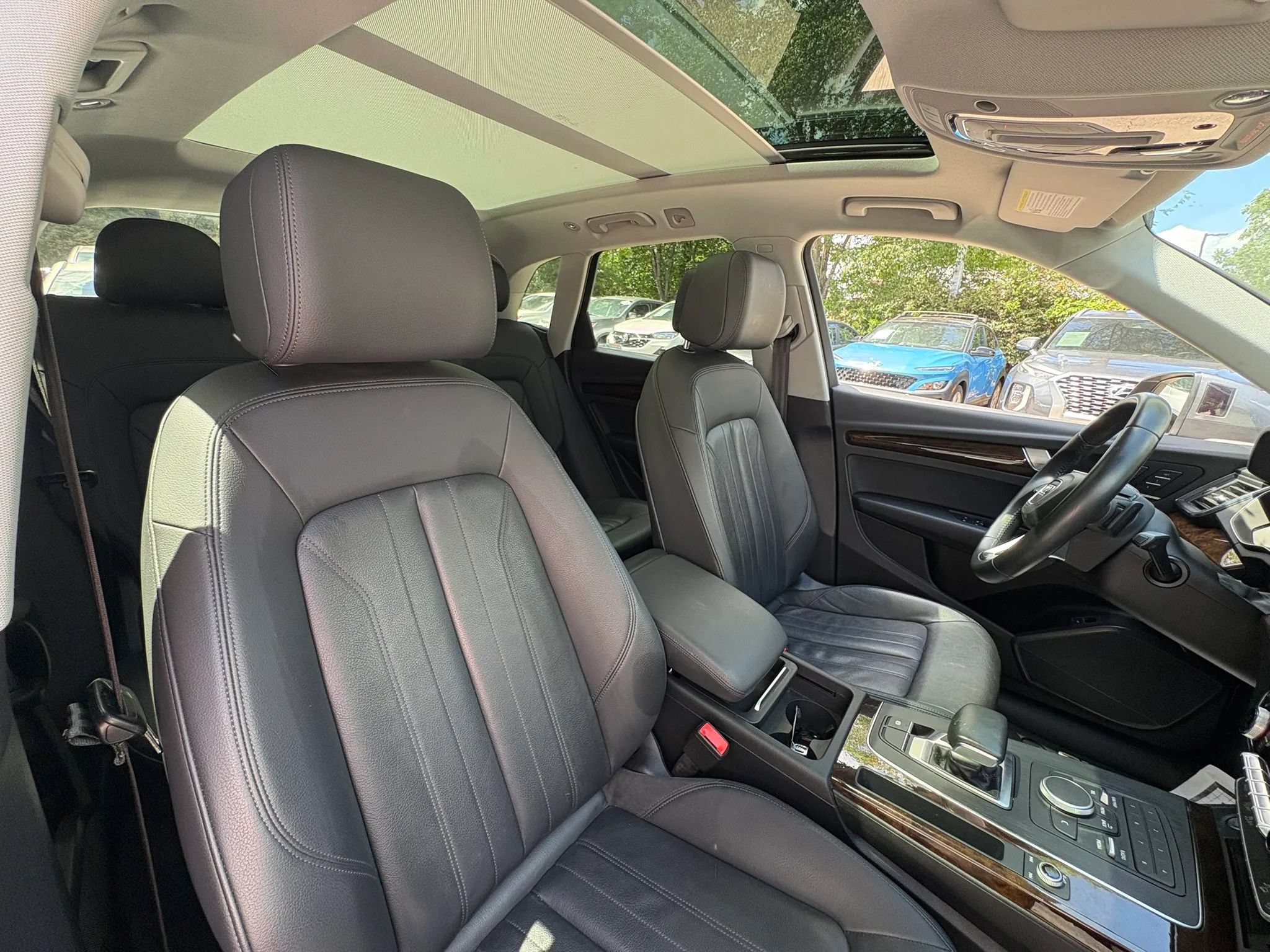 Used 2019 Audi Q5 2.0T Premium w/ Convenience Package AWD/4WD image 8