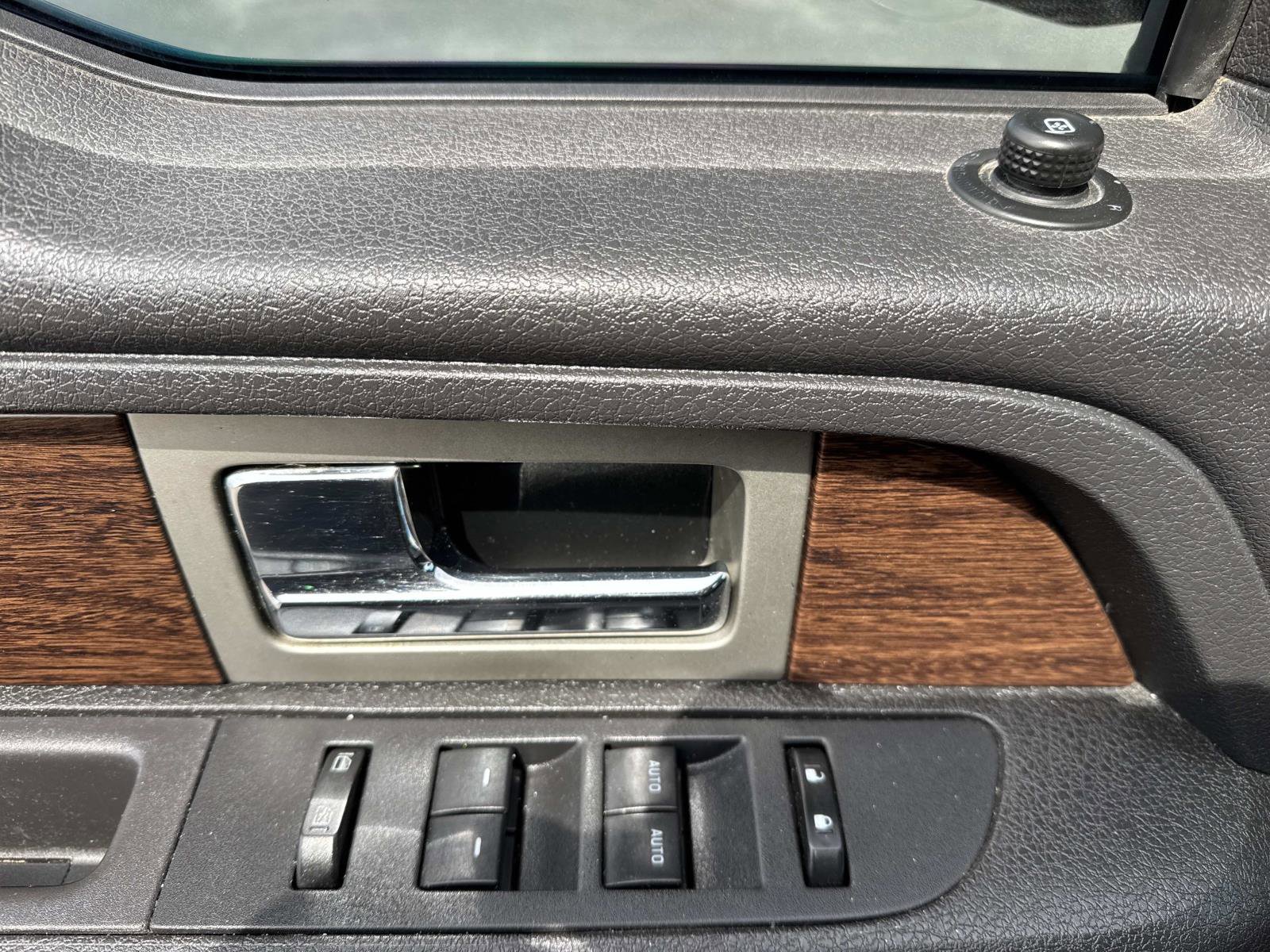 Used 2013 Ford F150 Lariat w/ Mid Equipment Group AWD/4WD image 24