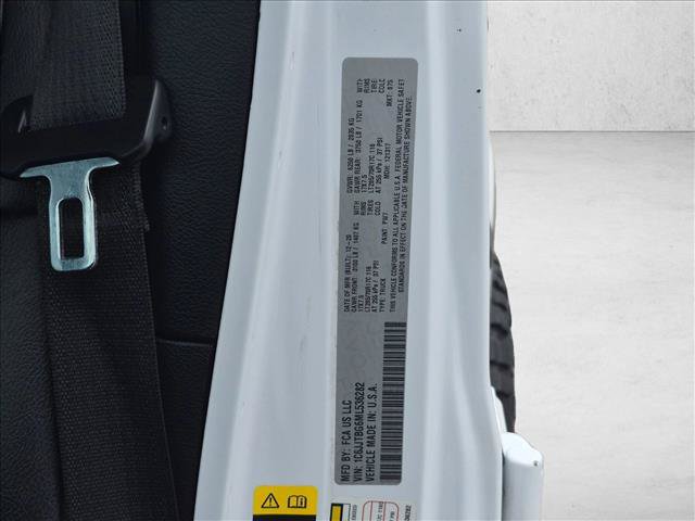 Used 2021 Jeep Gladiator Rubicon AWD/4WD image 25