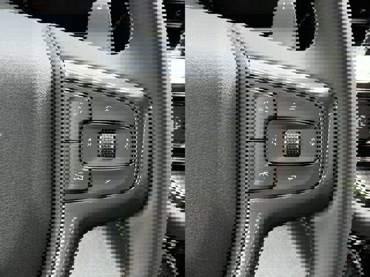 New 2026 Chevrolet Silverado 1500 ZR2 AWD/4WD image 13