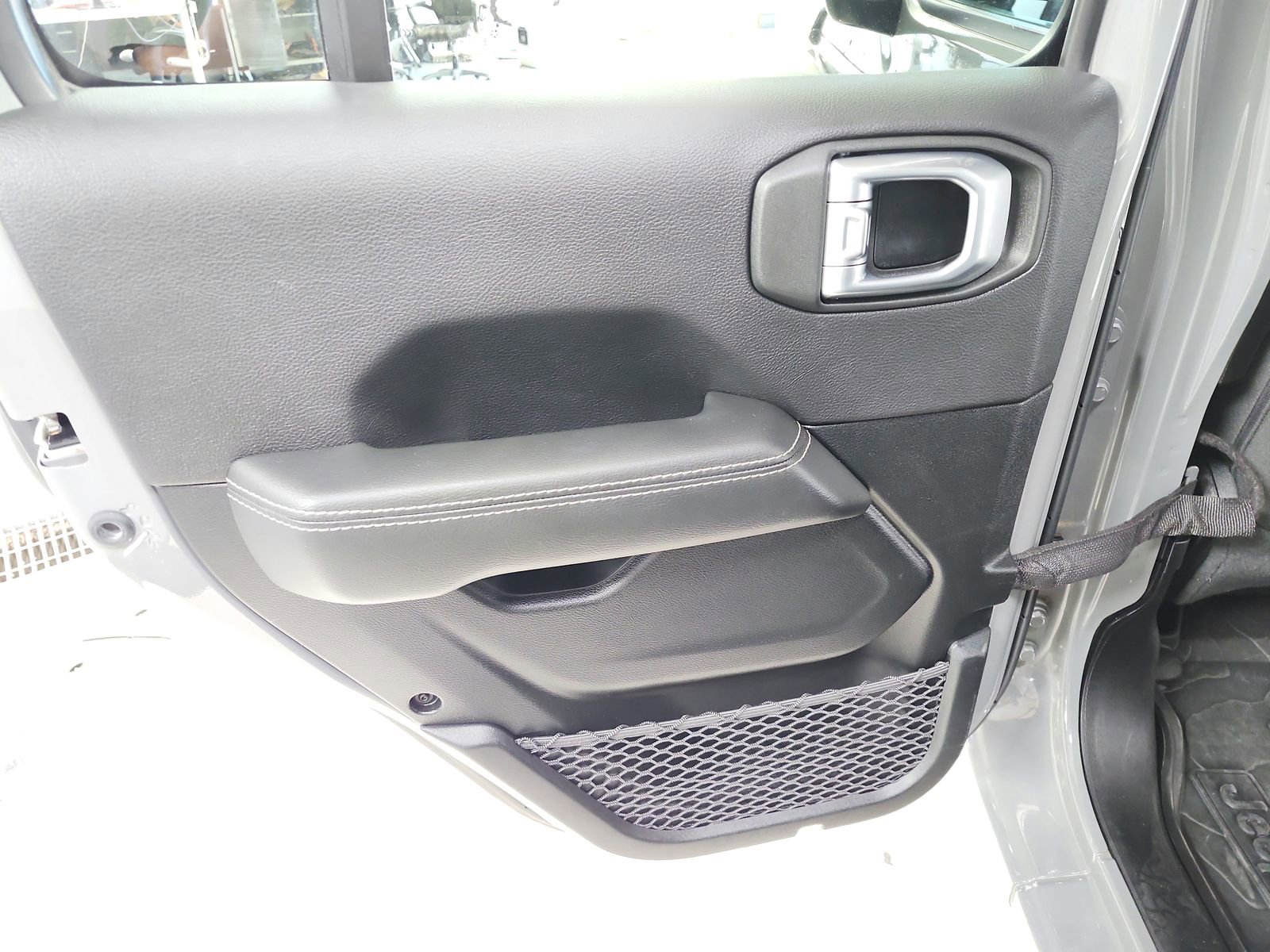 Used 2021 Jeep Wrangler Unlimited Sahara w/ LED Lighting Group image 32