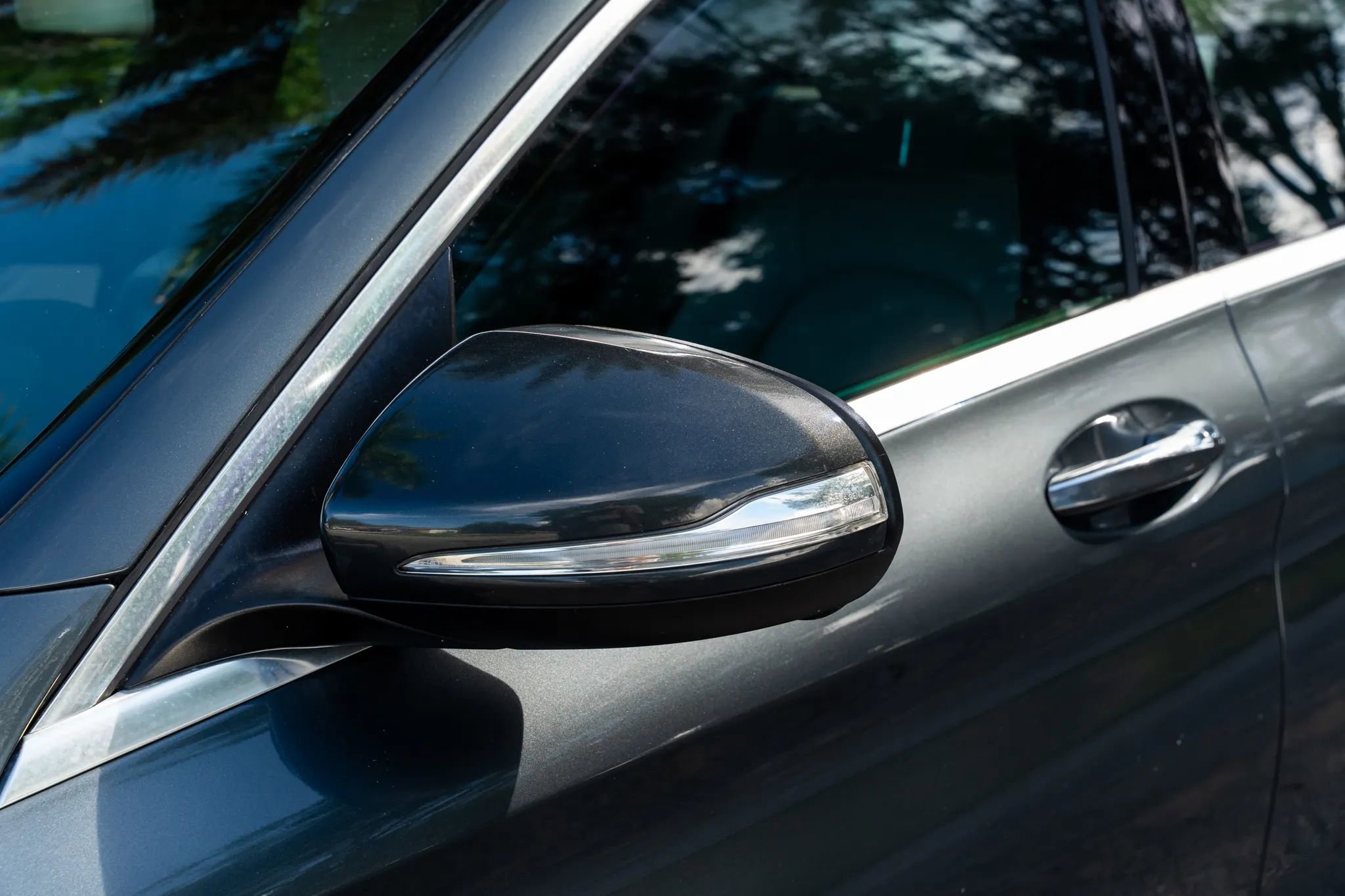 Used 2015 Mercedes-Benz C 300 Sedan w/ Premium 1 Package image 39