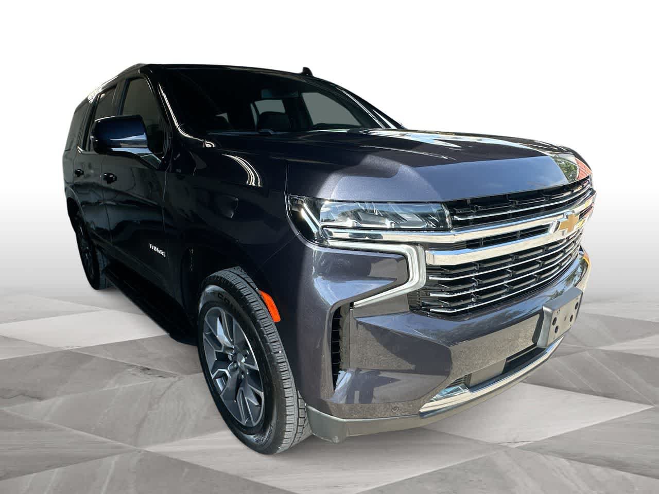 Used 2023 Chevrolet Tahoe LT w/ Luxury Package AWD/4WD image 2
