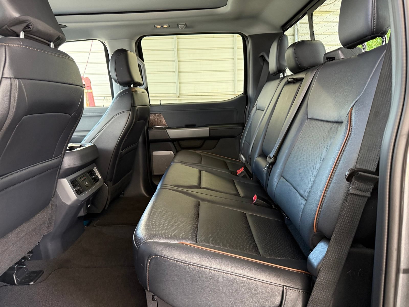 Used 2026 Ford F350 Lariat w/ Black Appearance Package AWD/4WD image 19
