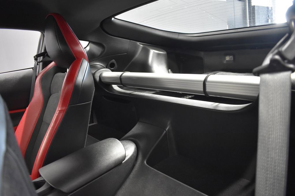 Certified 2024 Nissan Z Performance w/ Floor Mat Package image 32