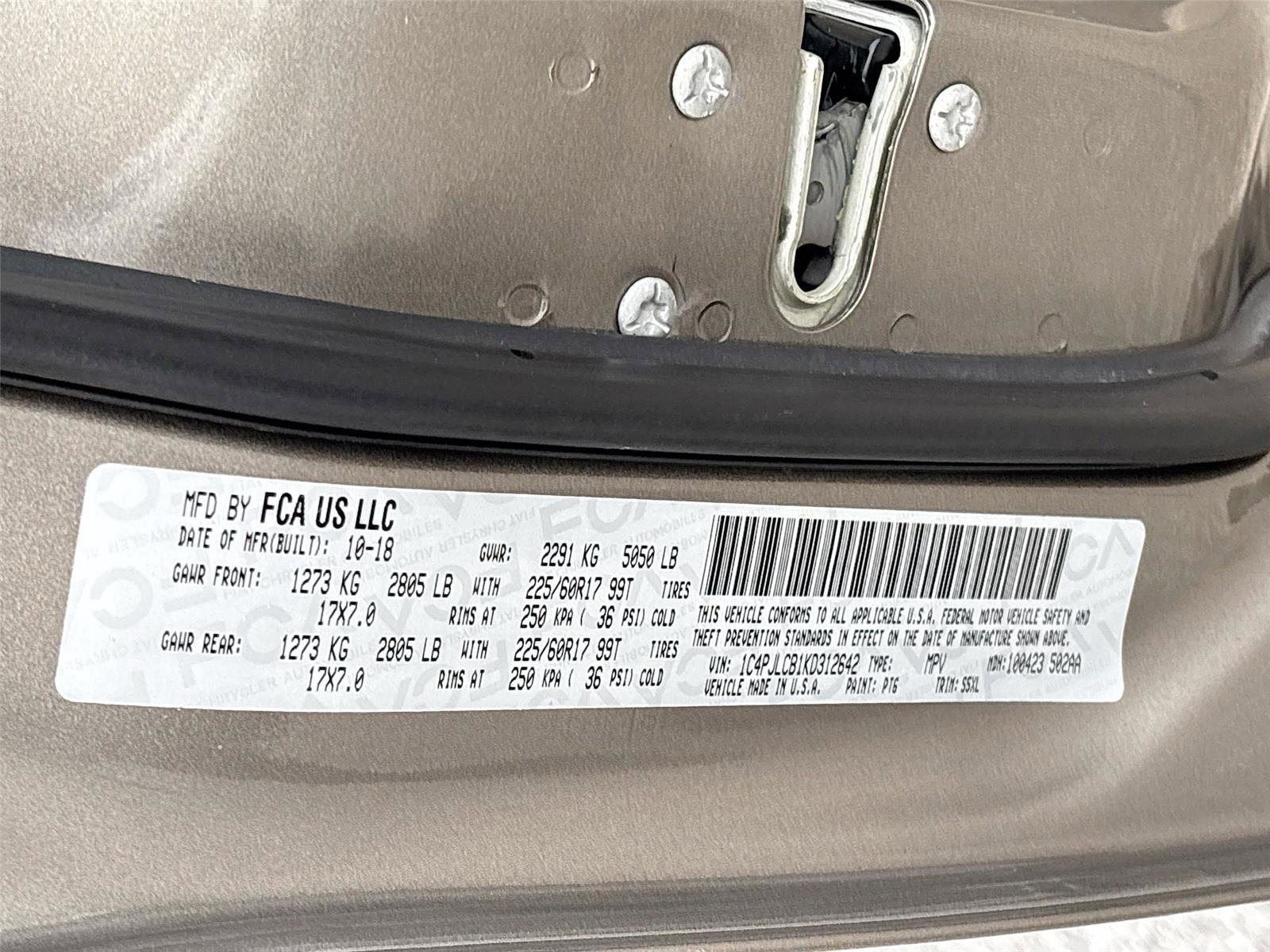 Used 2019 Jeep Cherokee Latitude w/ Popular Appearance Group image 35