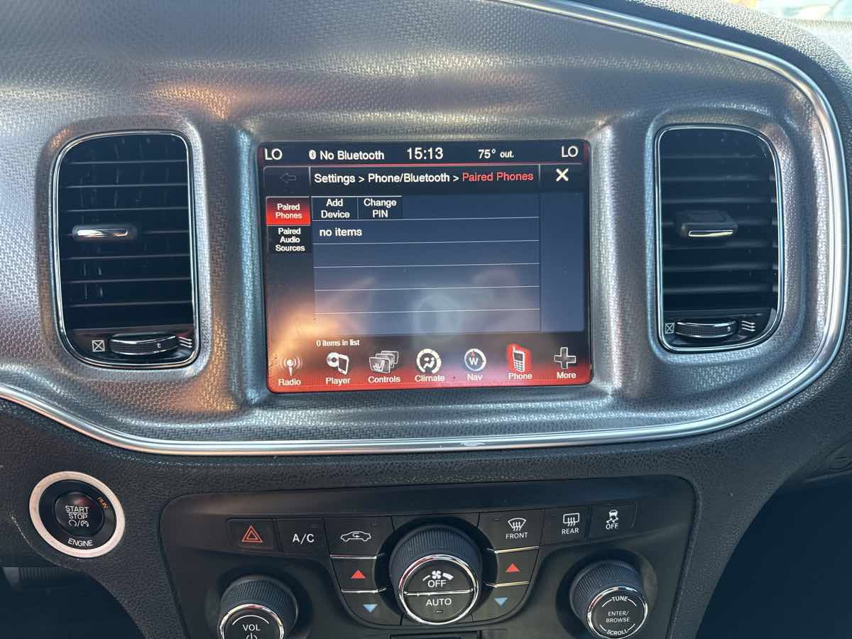 Used 2014 Dodge Charger SXT RWD image 31