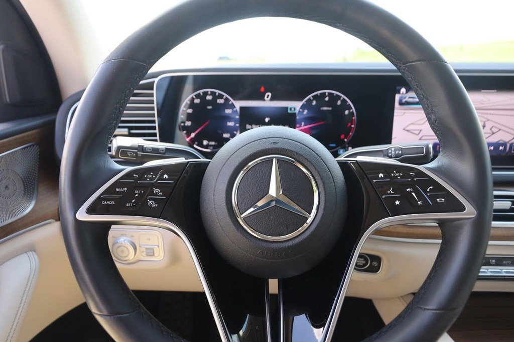 Used 2024 Mercedes-Benz GLE 450 4MATIC image 12