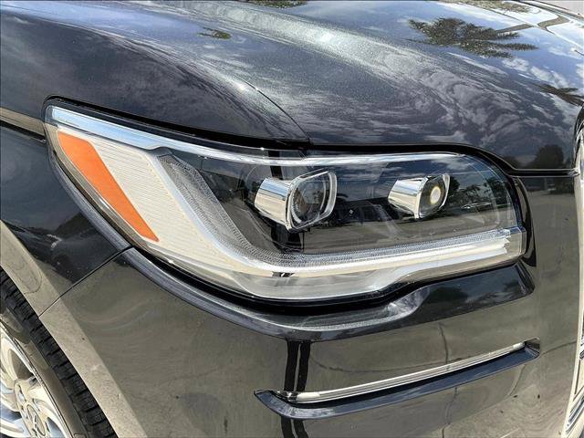 Used 2023 Lincoln Navigator L Reserve AWD/4WD image 30
