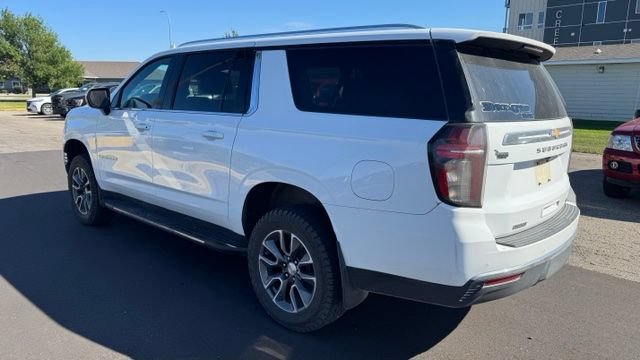 Used 2023 Chevrolet Suburban LT w/ Max Trailering Package AWD/4WD image 4