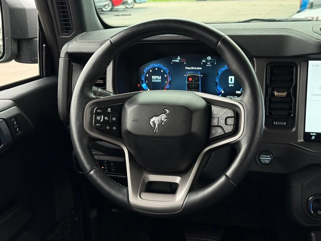 Used 2025 Ford Bronco Badlands AWD/4WD image 8