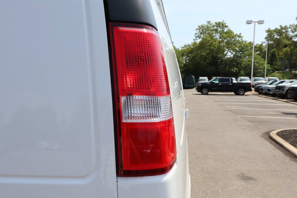 New 2025 Chevrolet Express 2500 w/ Driver Convenience Package RWD image 27
